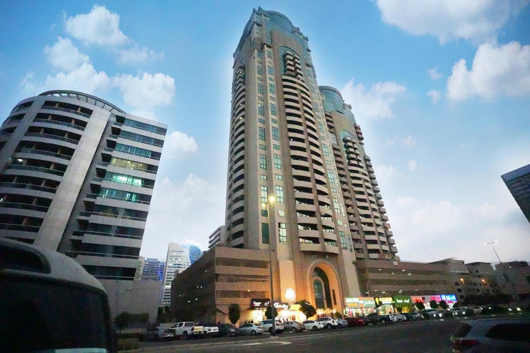 Quiet Partition Room In Tecom Barsha Heights Dubai Eksteriør billede