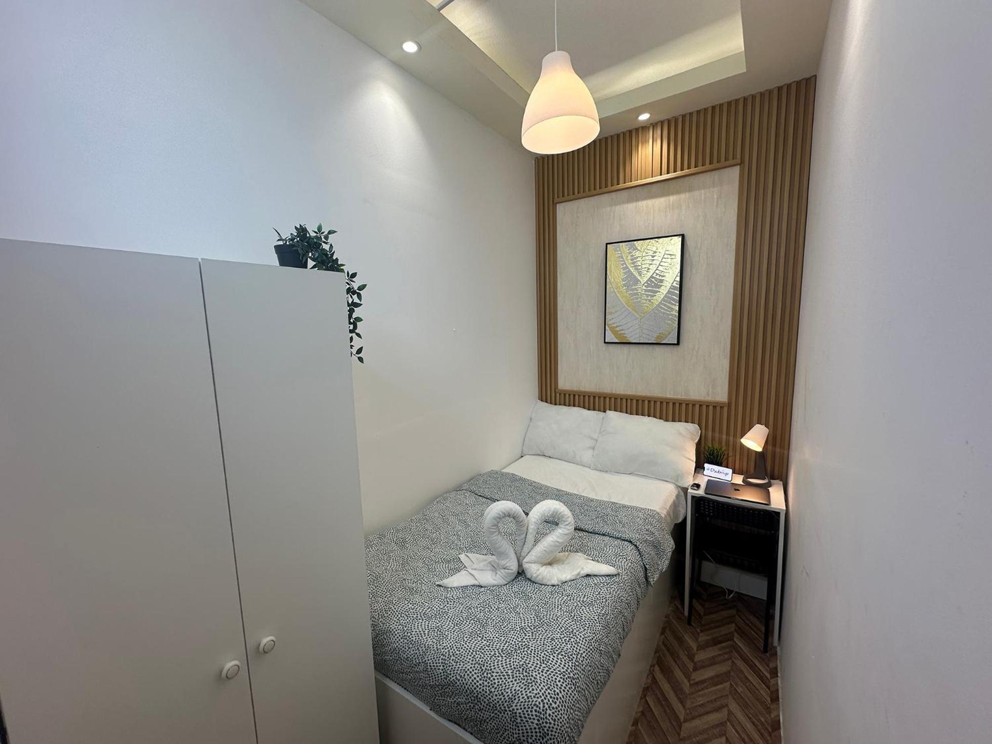 Quiet Partition Room In Tecom Barsha Heights Dubai Eksteriør billede