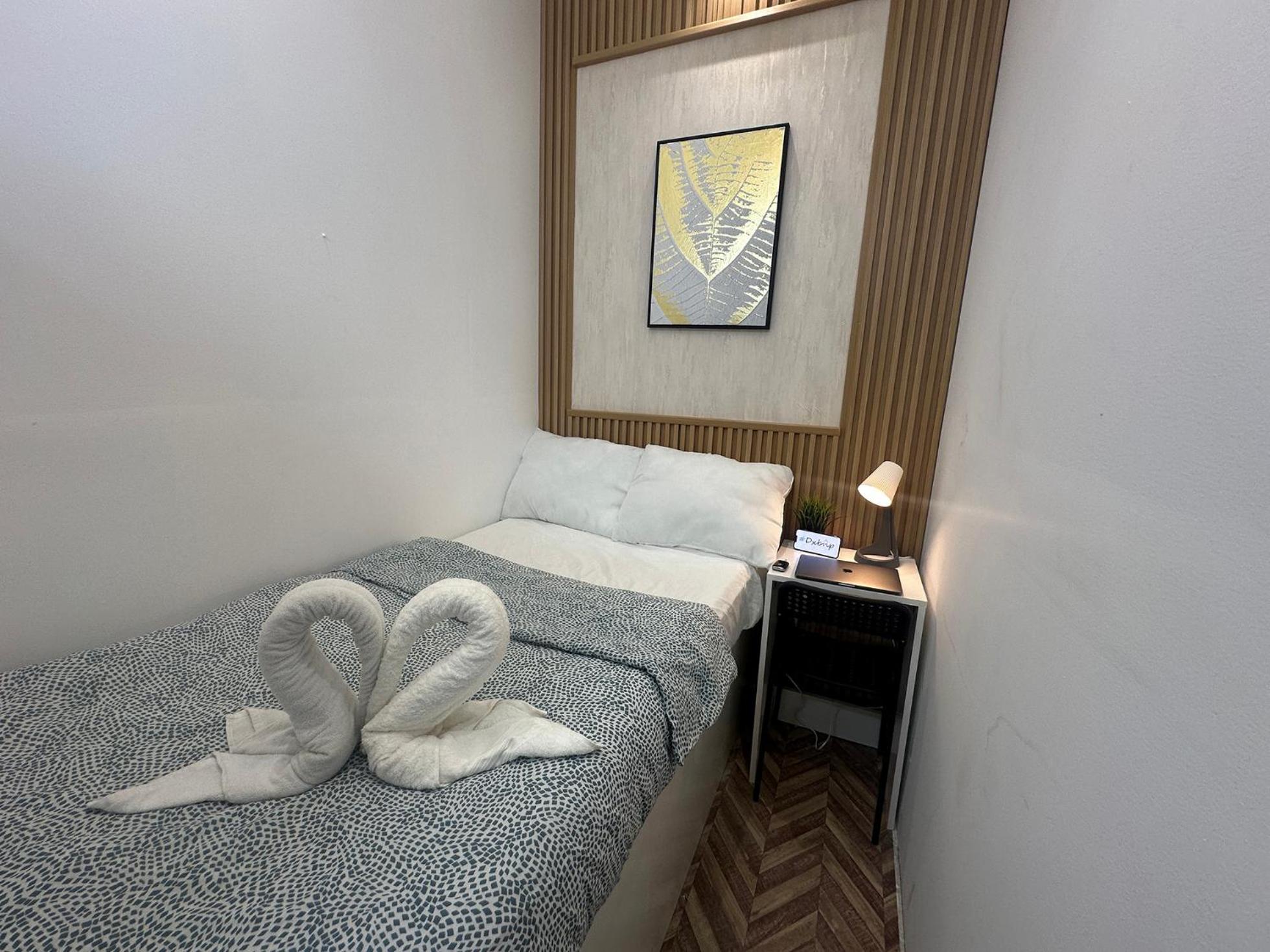 Quiet Partition Room In Tecom Barsha Heights Dubai Eksteriør billede